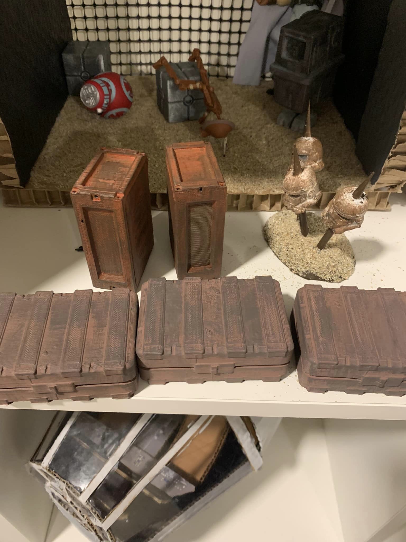 Credit Box 1-6 scale Hottoys  3D print model_37