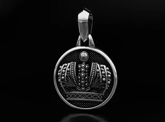 Pendant with crown and patterns 616