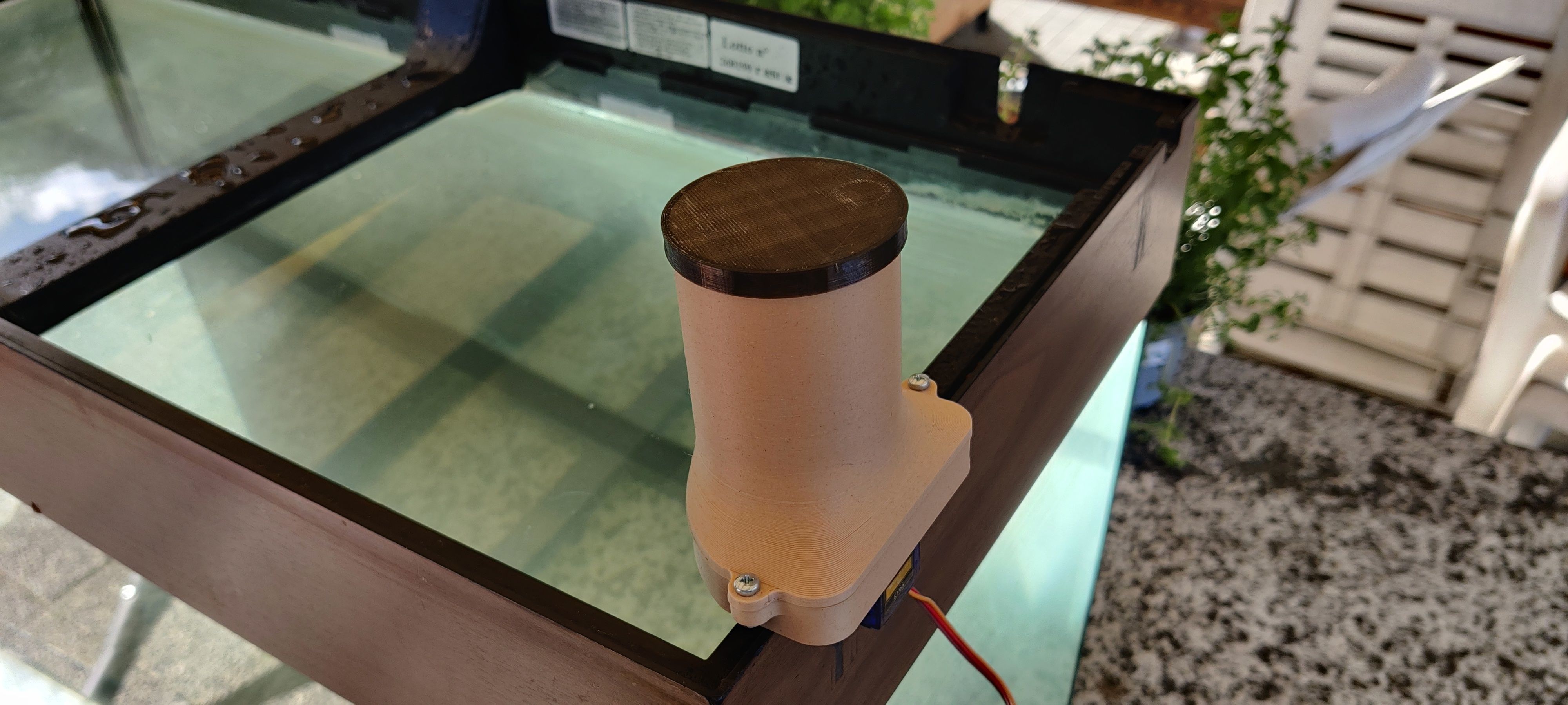 Automatic Fish Feeder Free 3D print model_7