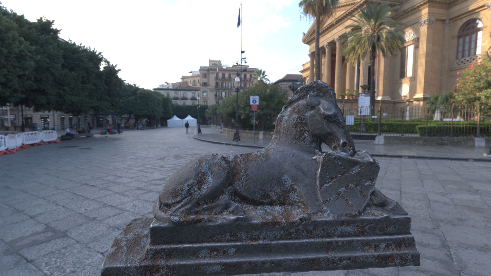 Statues of saints and angels Low-poly 3D model_2