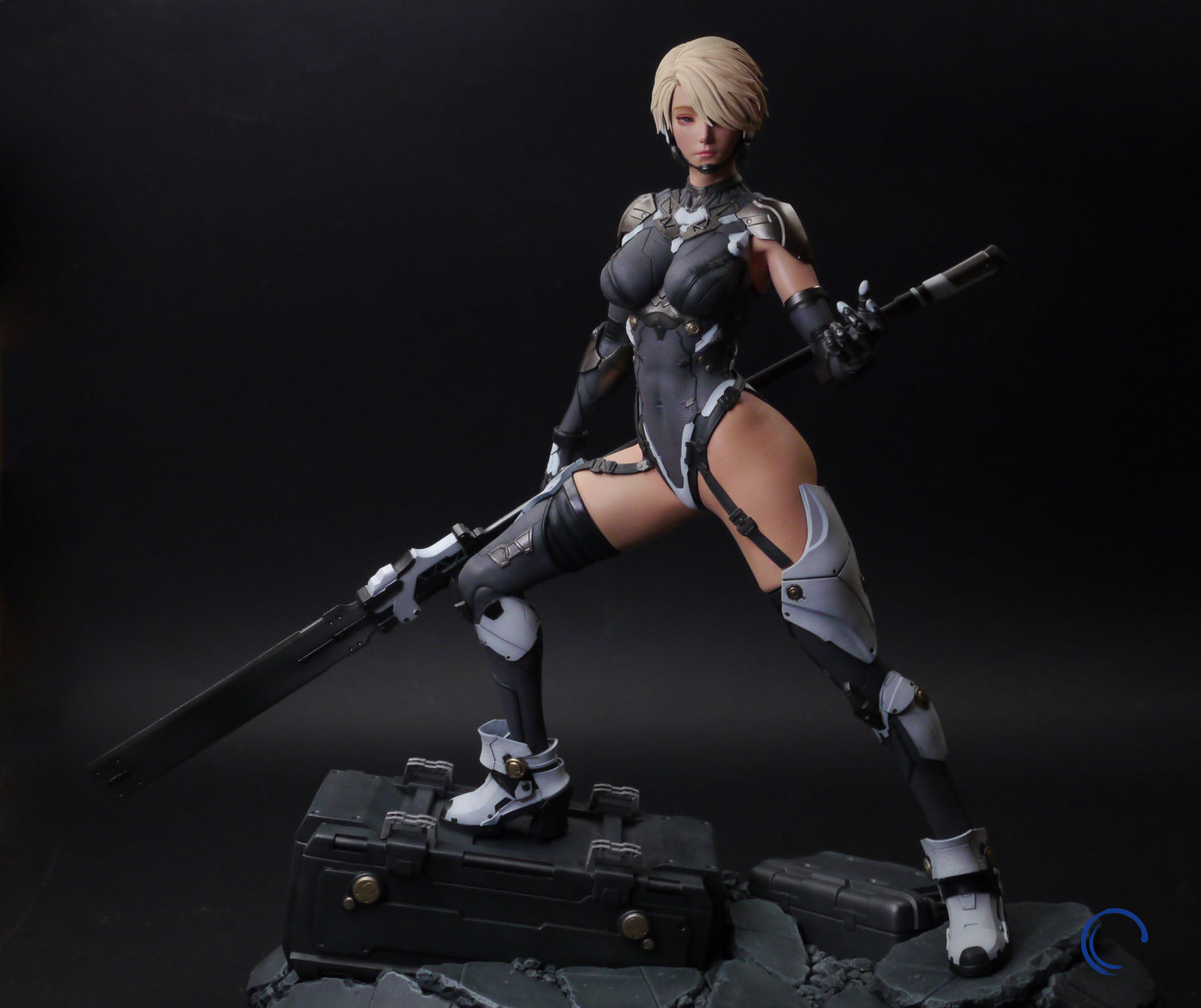 Echos female action figure holding sword 3D print model_5