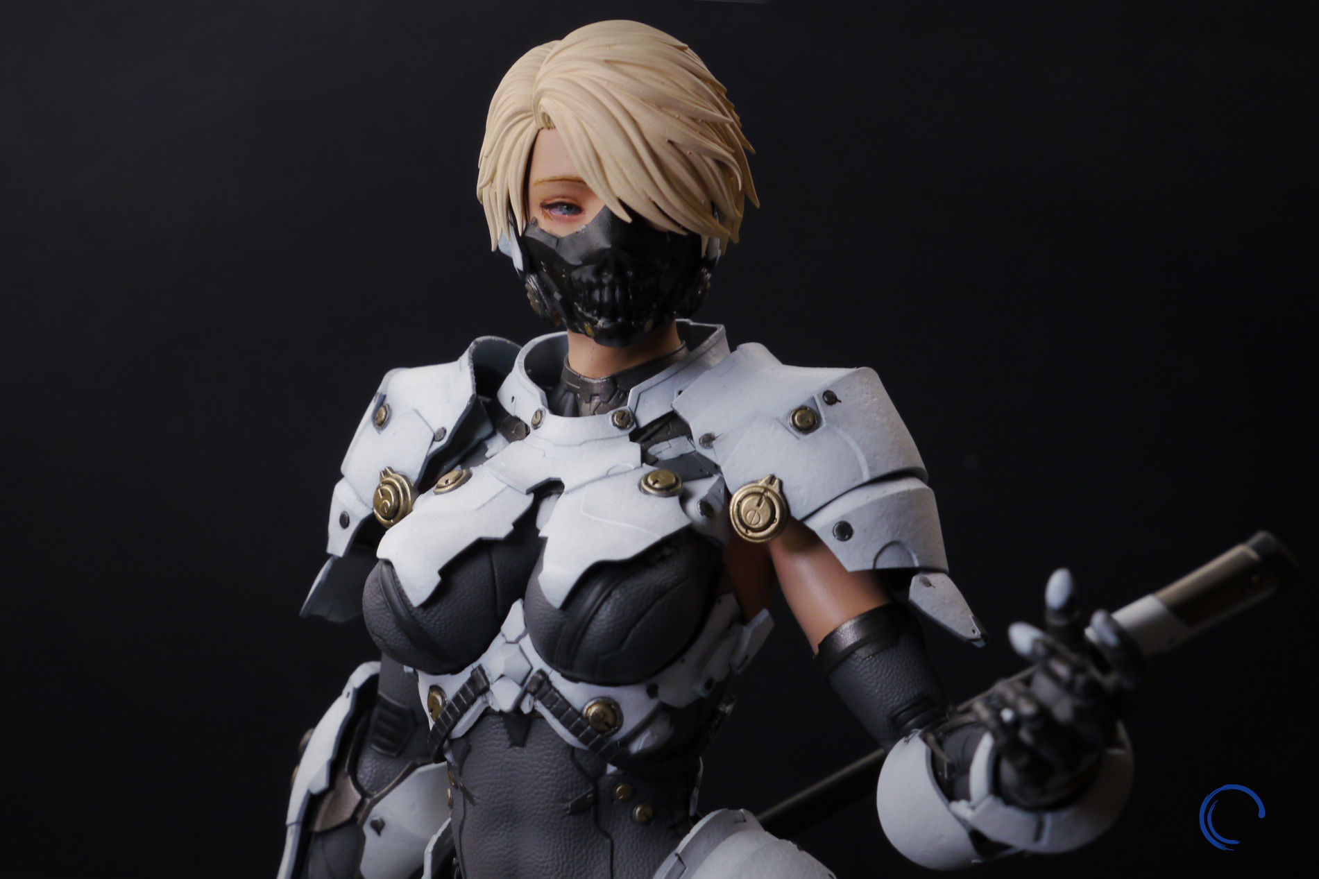 Echos female action figure holding sword 3D print model_1