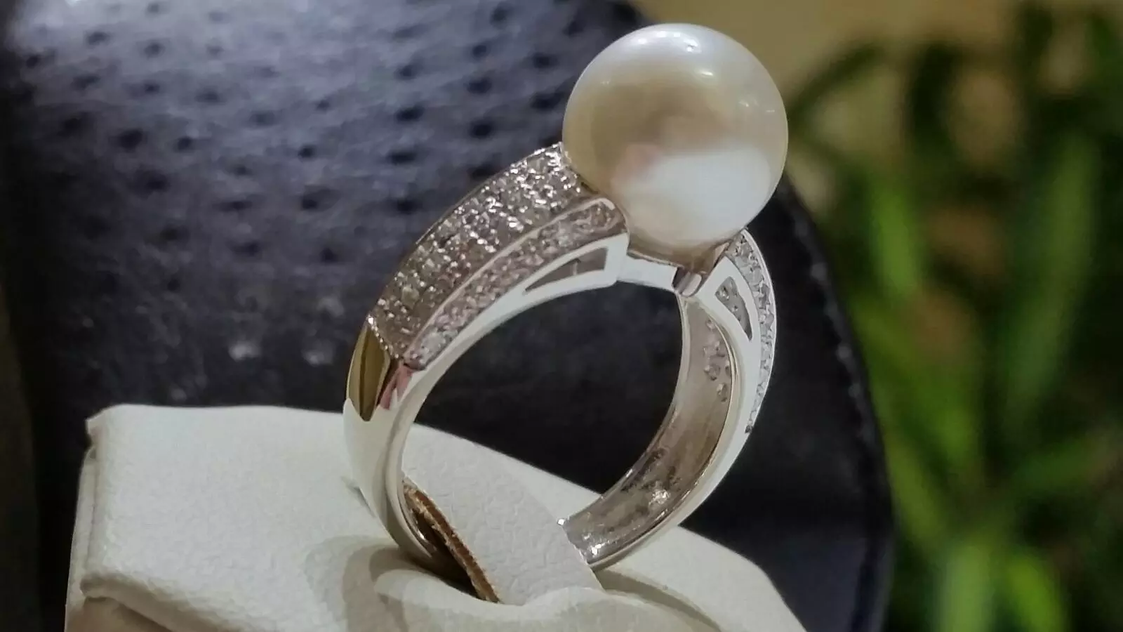 Ring with perl diamonds anello co perla thaiti diamanti   AP15 3D print model_0