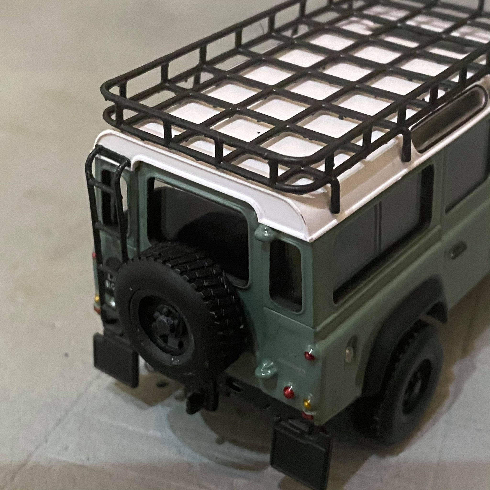143 SCALE MODEL LAND ROVER DEFENDER 110 ROOF RACK AND LADDER 3D model