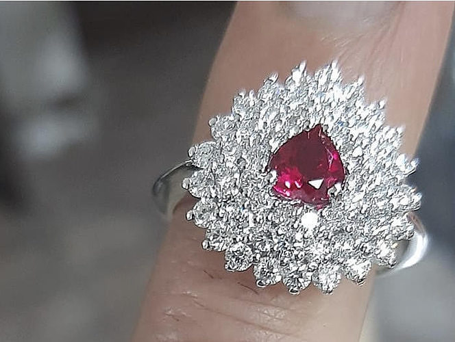 Women ring with gems Heart ruby anello rubino cuore An246 3D print model