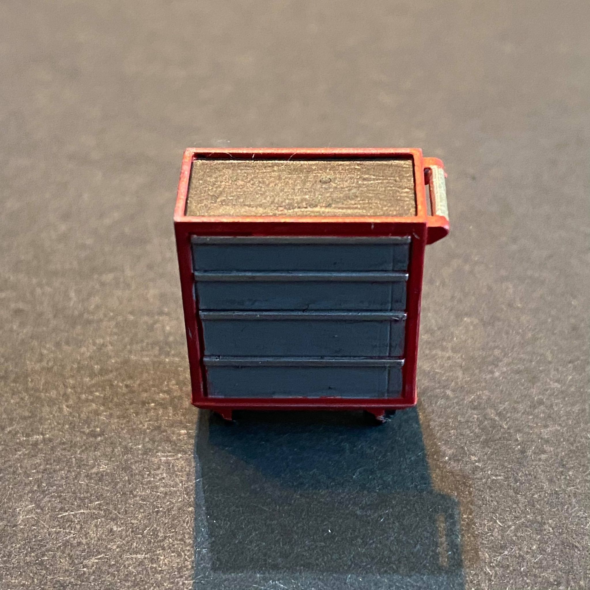 WORKSHOP TOOL BOX 7MM 1-43 SCALE MODEL RAILWAY GARAGE 3D print model_1