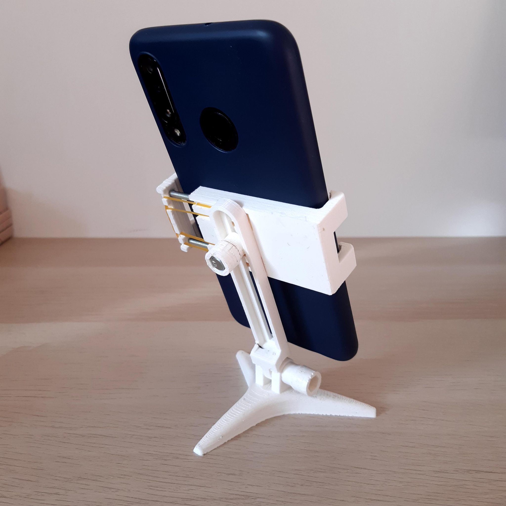Desktop smartphone stand 3D print model_16
