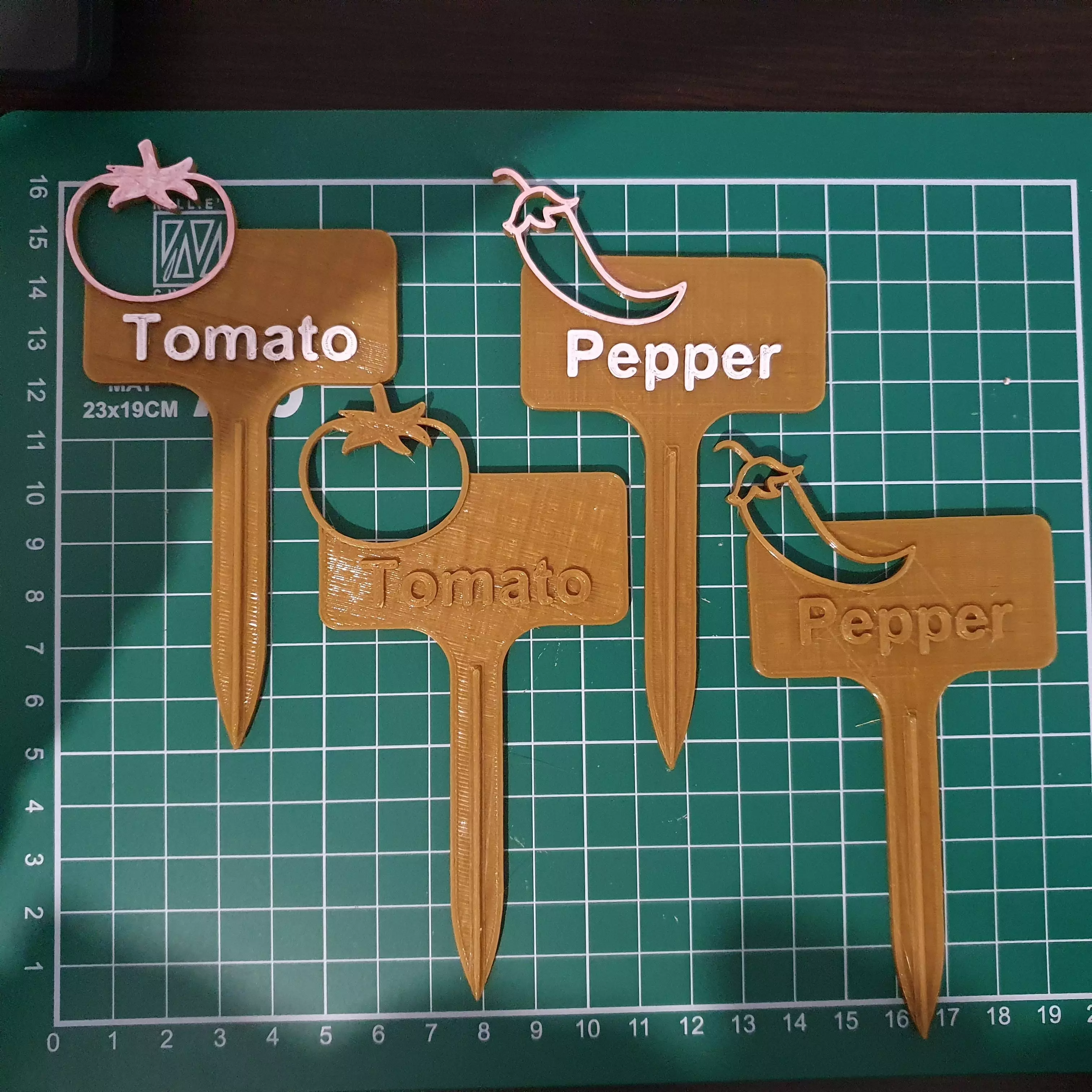 3D printable Plant Labels Pack - Garden Veggie and Herb Markers 3D print model_0