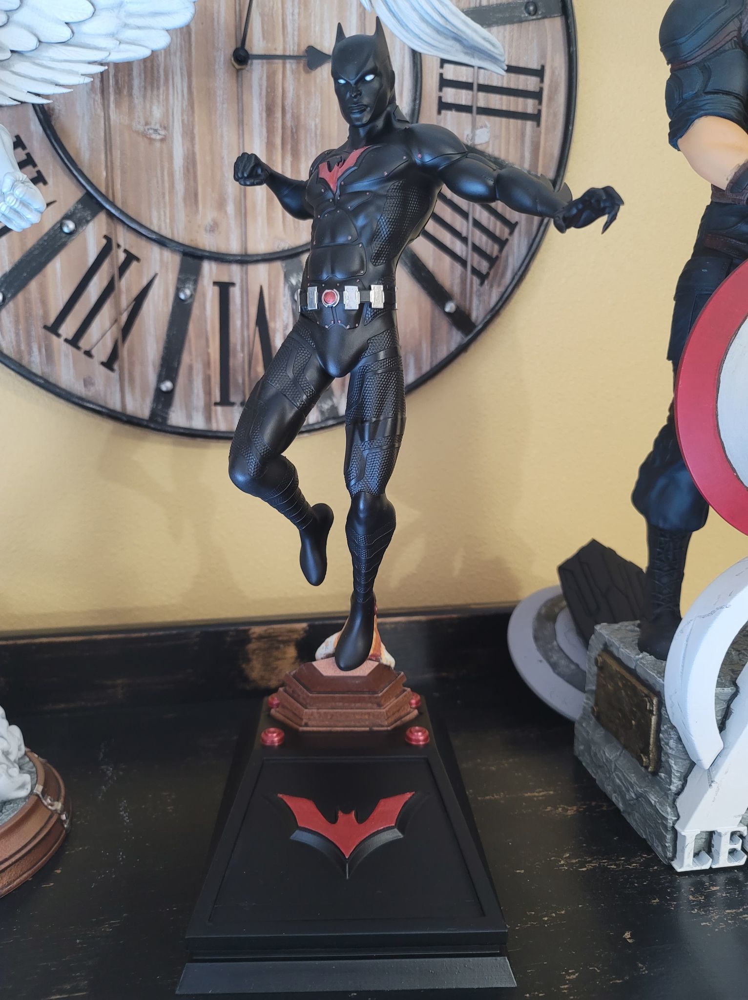 Fanart BATMAN BEYOND - Statue 3D print model_5