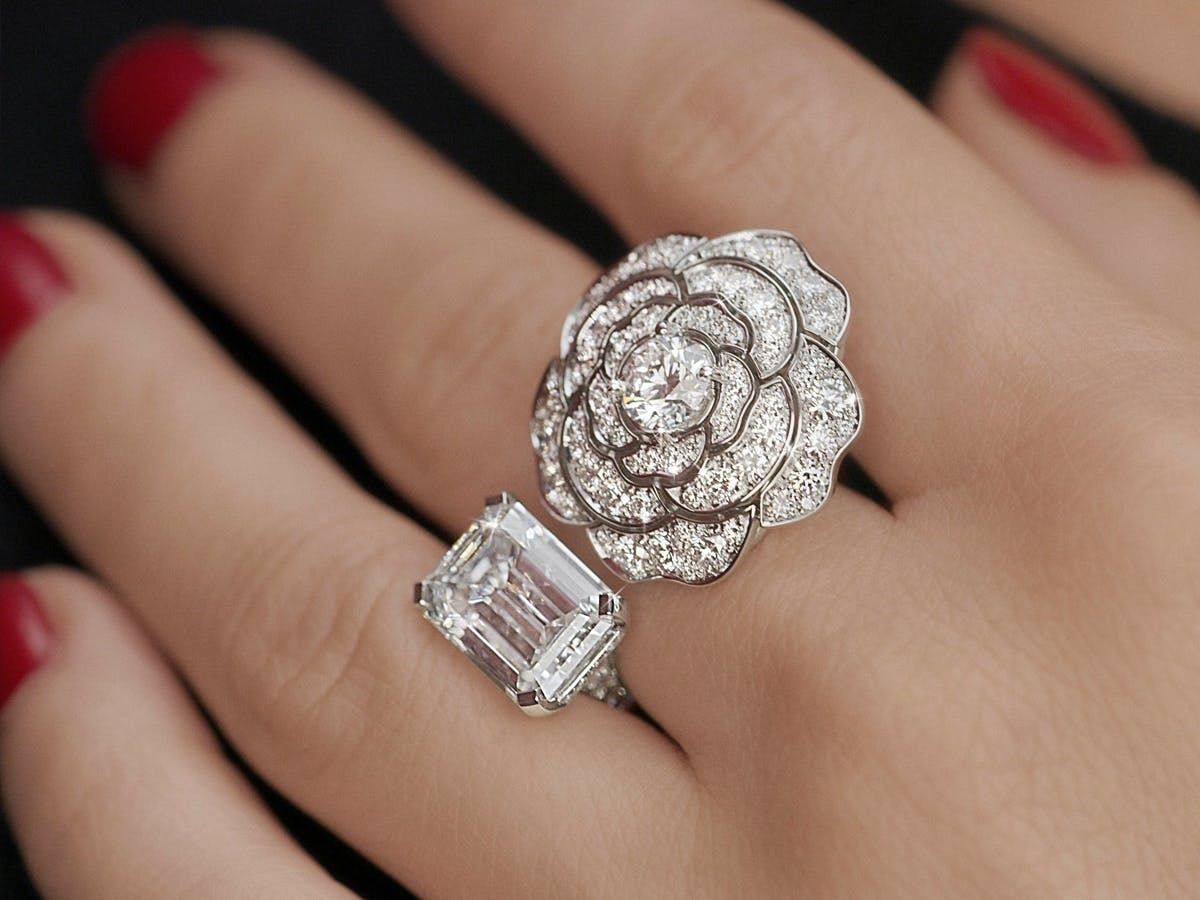 Camelia Ring Double Diamonds Pave 3D print model_4