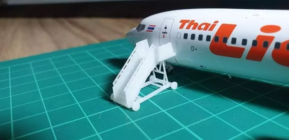 Boeing 737 boarding step 3D print model_0