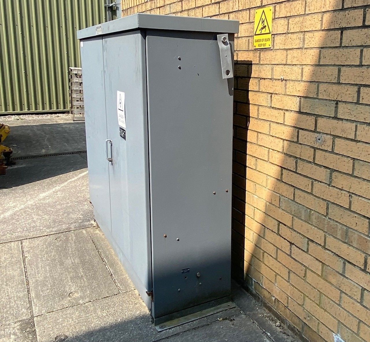 Model Railway Industrial 415volt Cabinet 3D print model_10