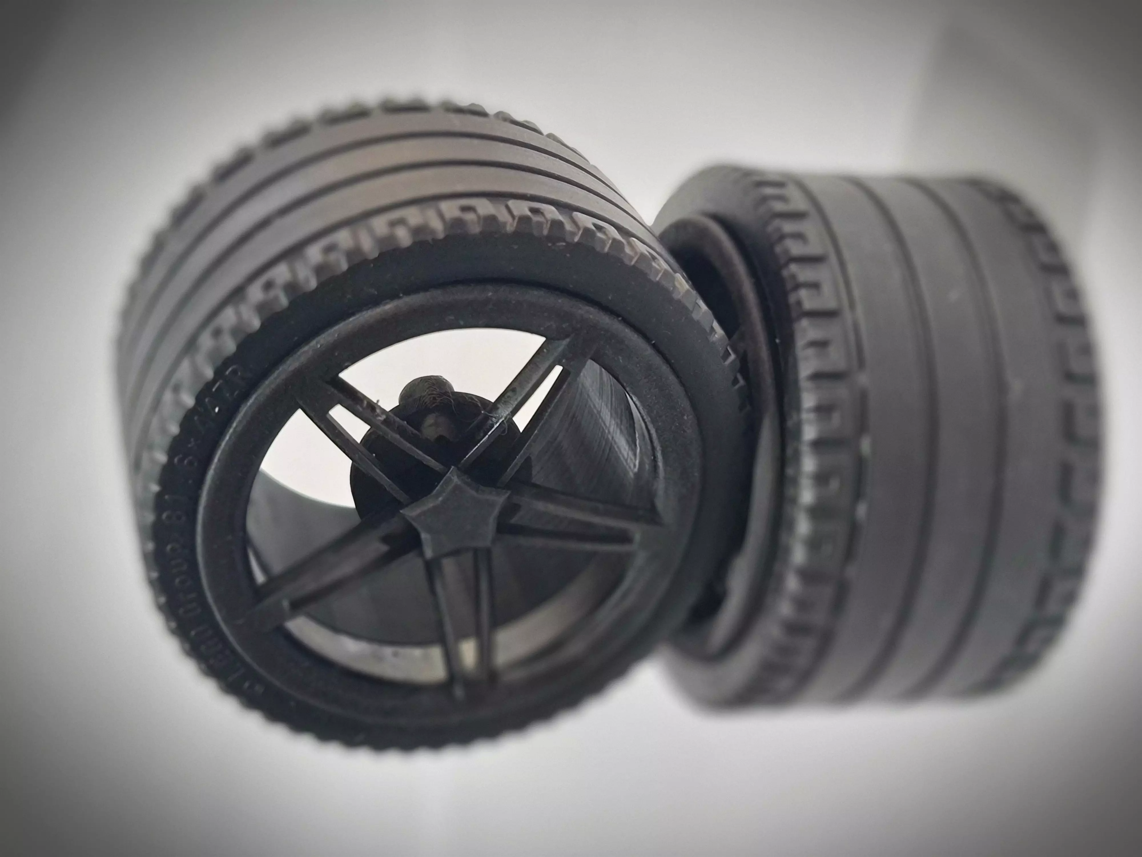 LEGO COMPATIBLE CUSTOM WHEEL and RIM 3D print model
