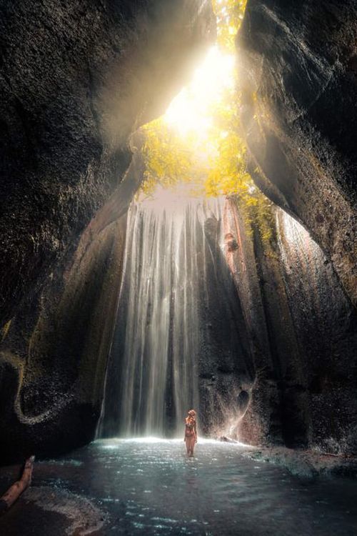 Restroomwithanimation bookcase 3D model_87