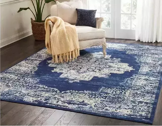 Carpet rug with ornate design