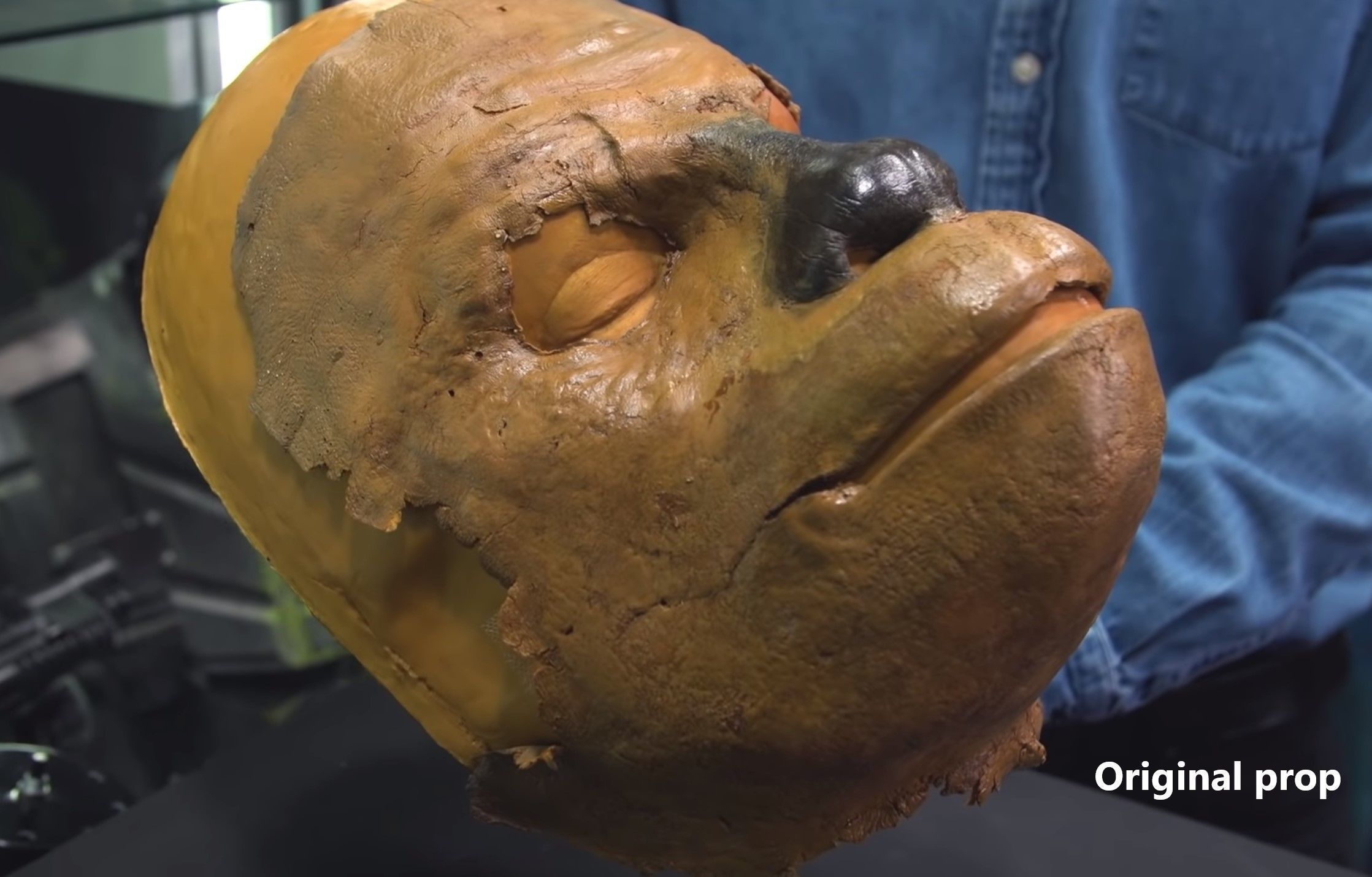 Chewbacca  mask face shell with articulated jaw  3D print model_7