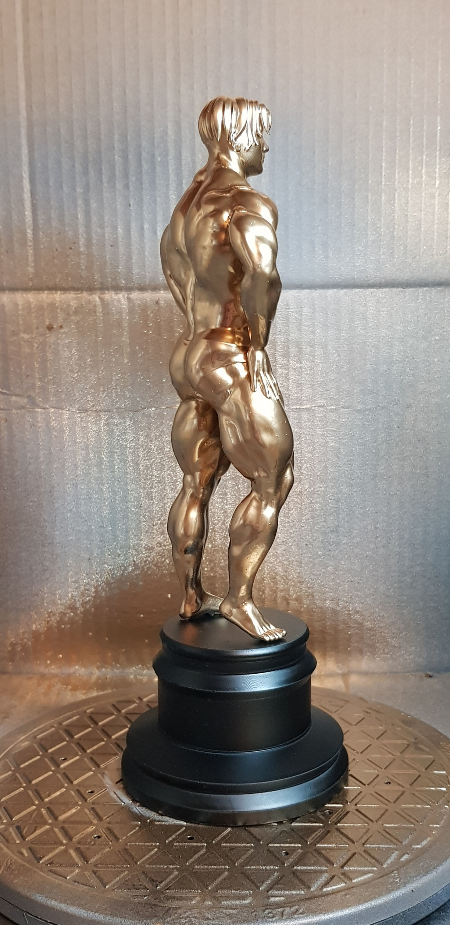 Male Bodybuilder Trophy 3D model_10