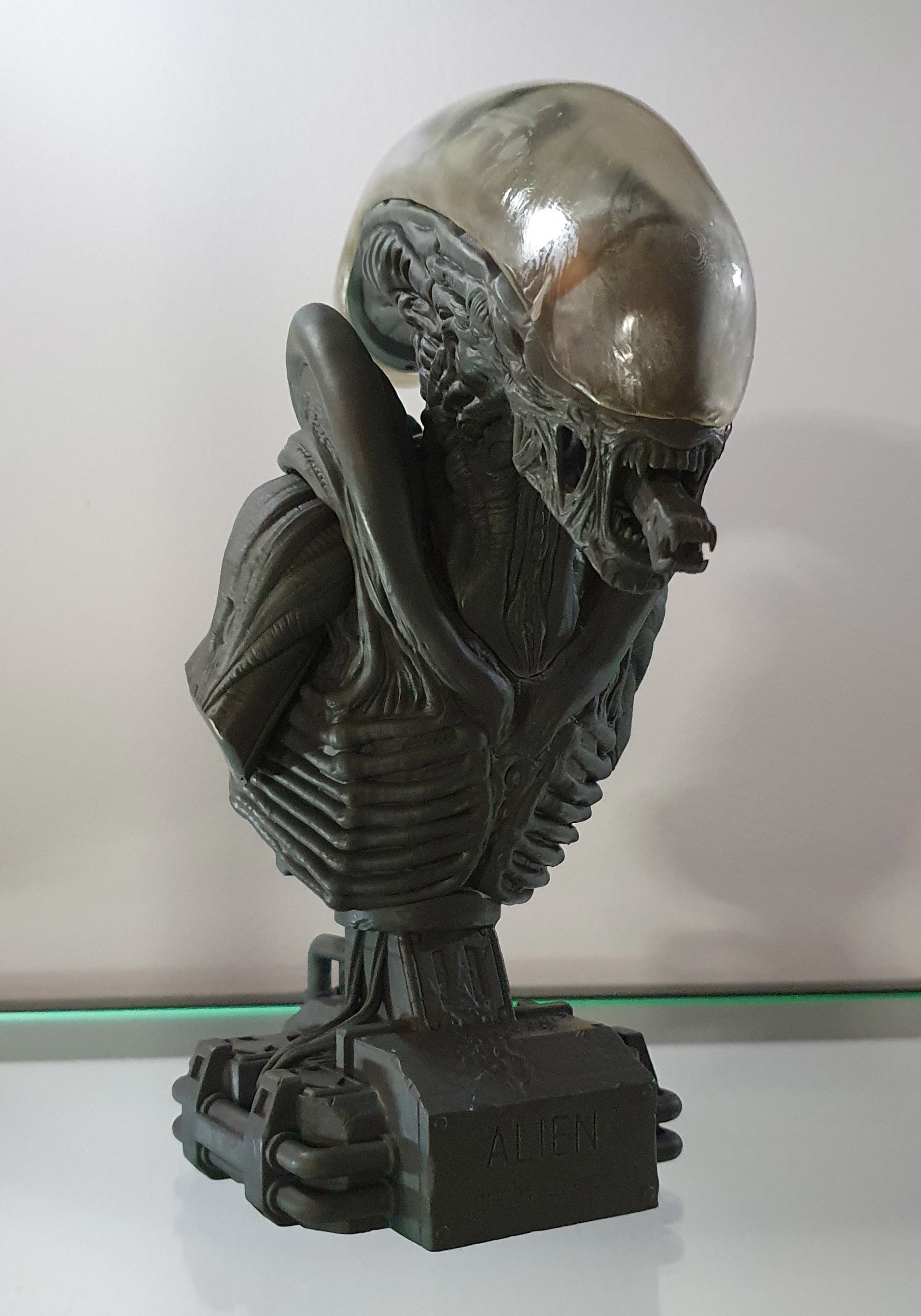 Dog alien Bust - printable STL 3D print model_10