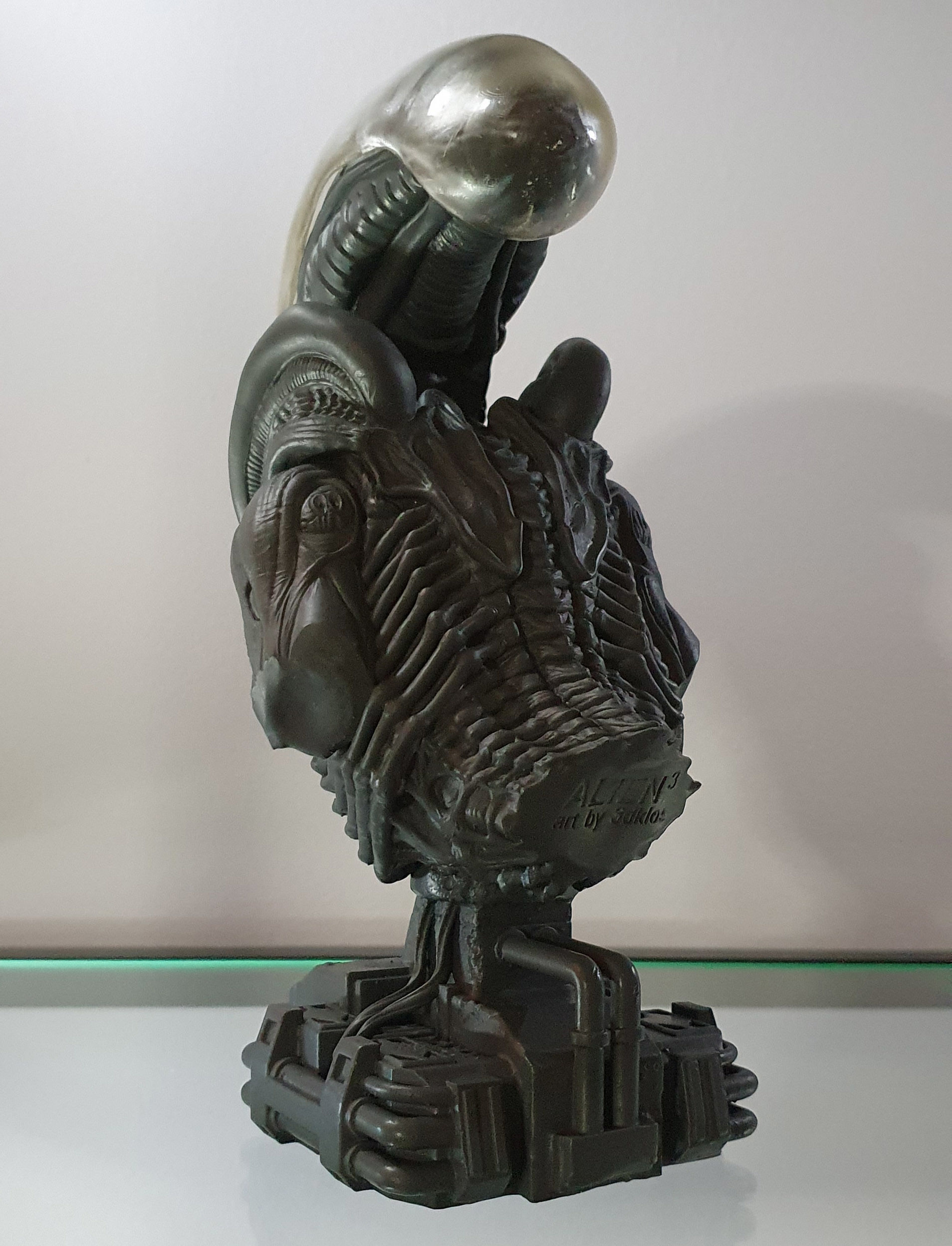 Dog alien Bust - printable STL 3D print model_8
