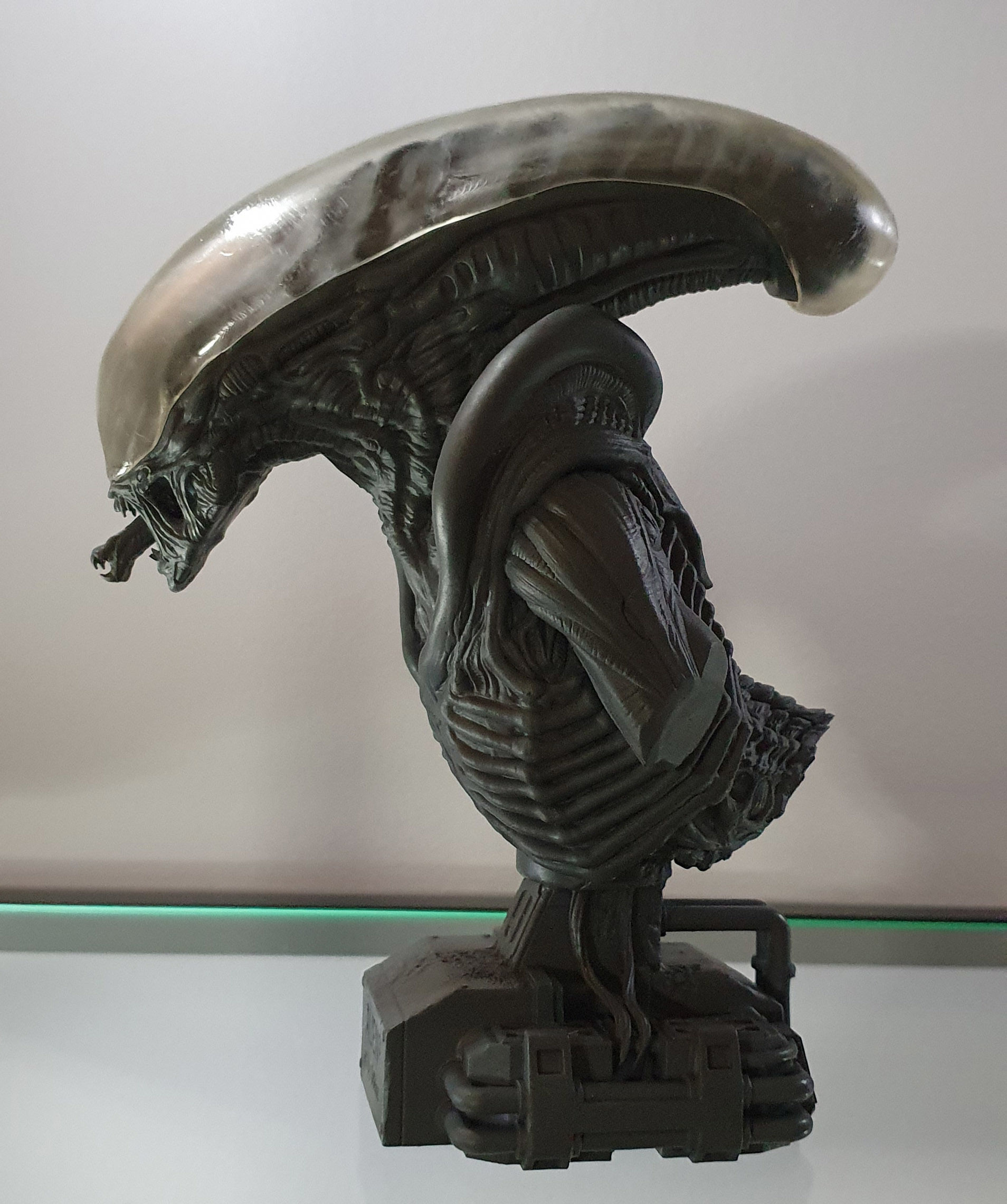Dog alien Bust - printable STL 3D print model_9
