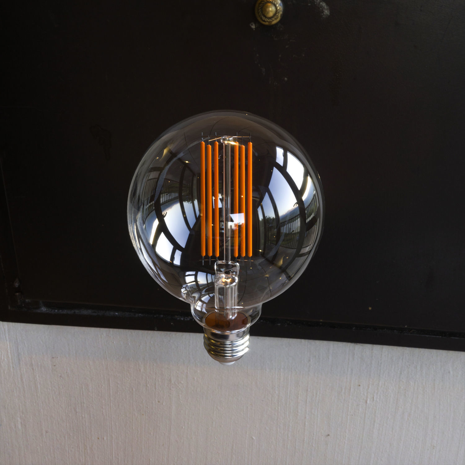 Globe light bulb 3D model_1