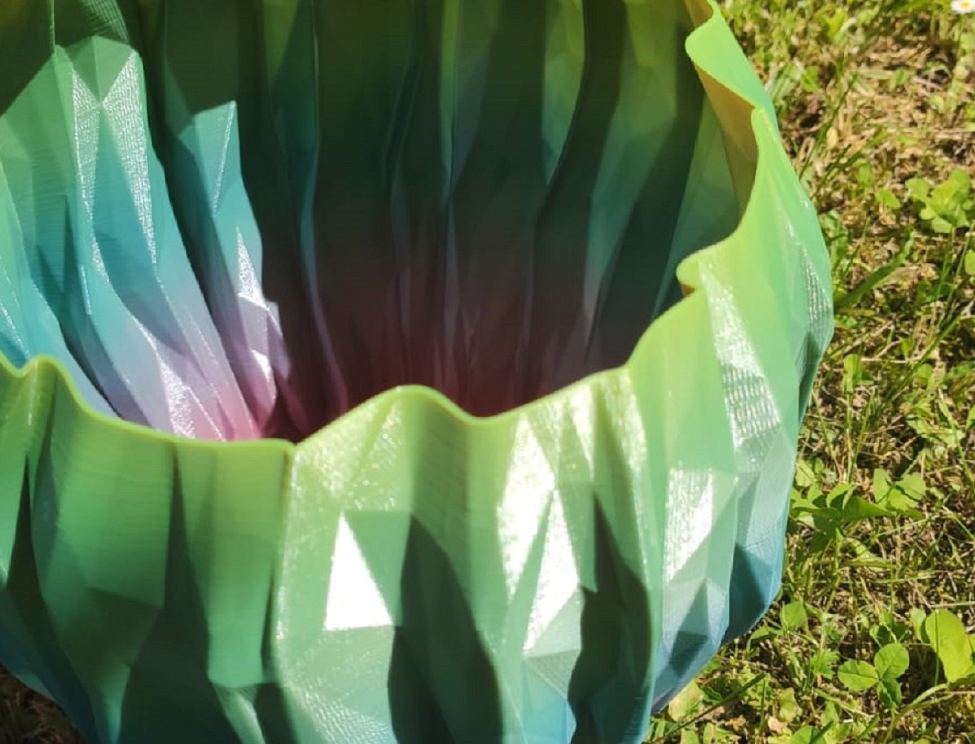 Crumple vase 3D print model_3