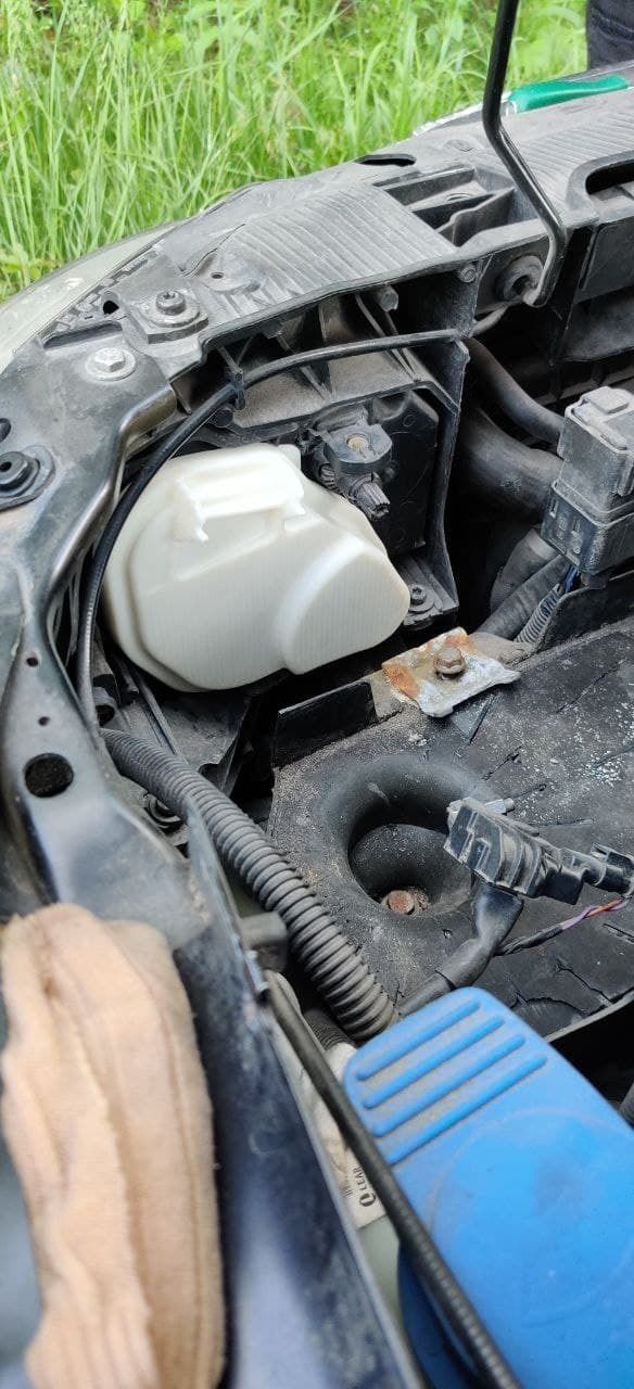 Headlight cover Left Seat Ibiza  3D print model_4