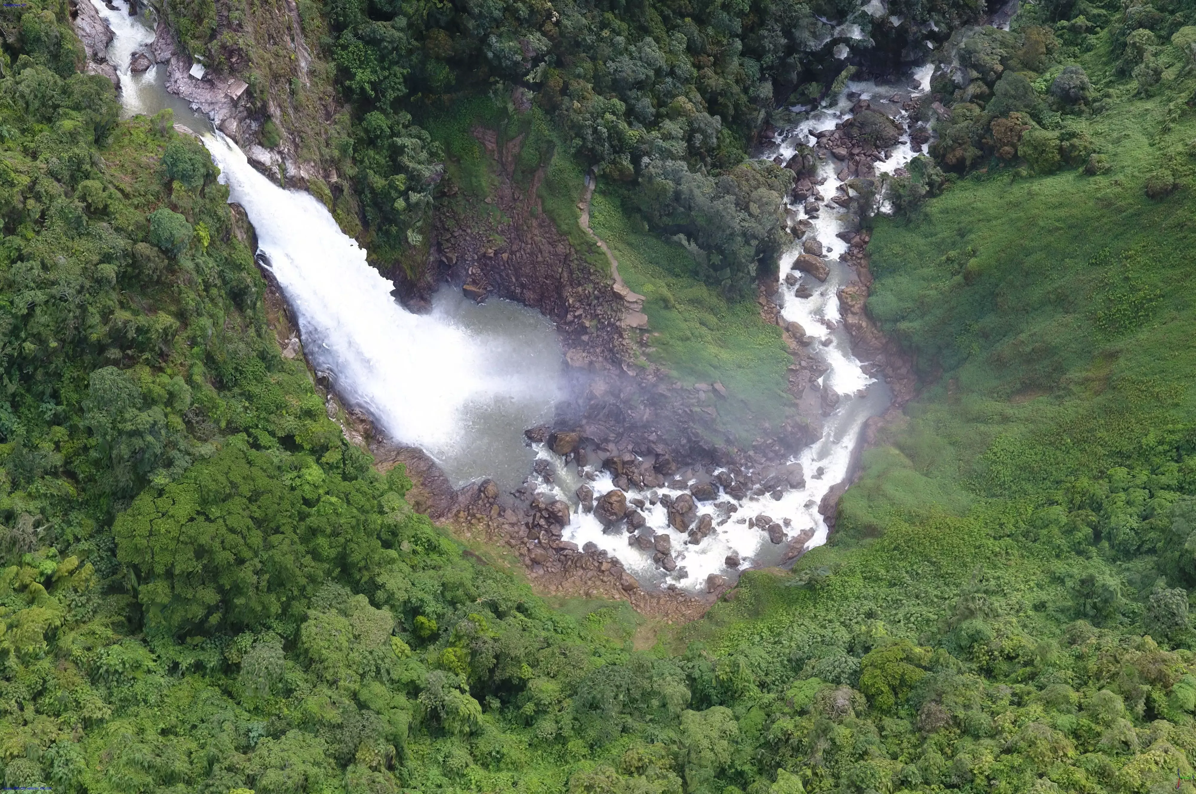 Cascada Salto del Buey - Buey falls Low-poly 3D model_0