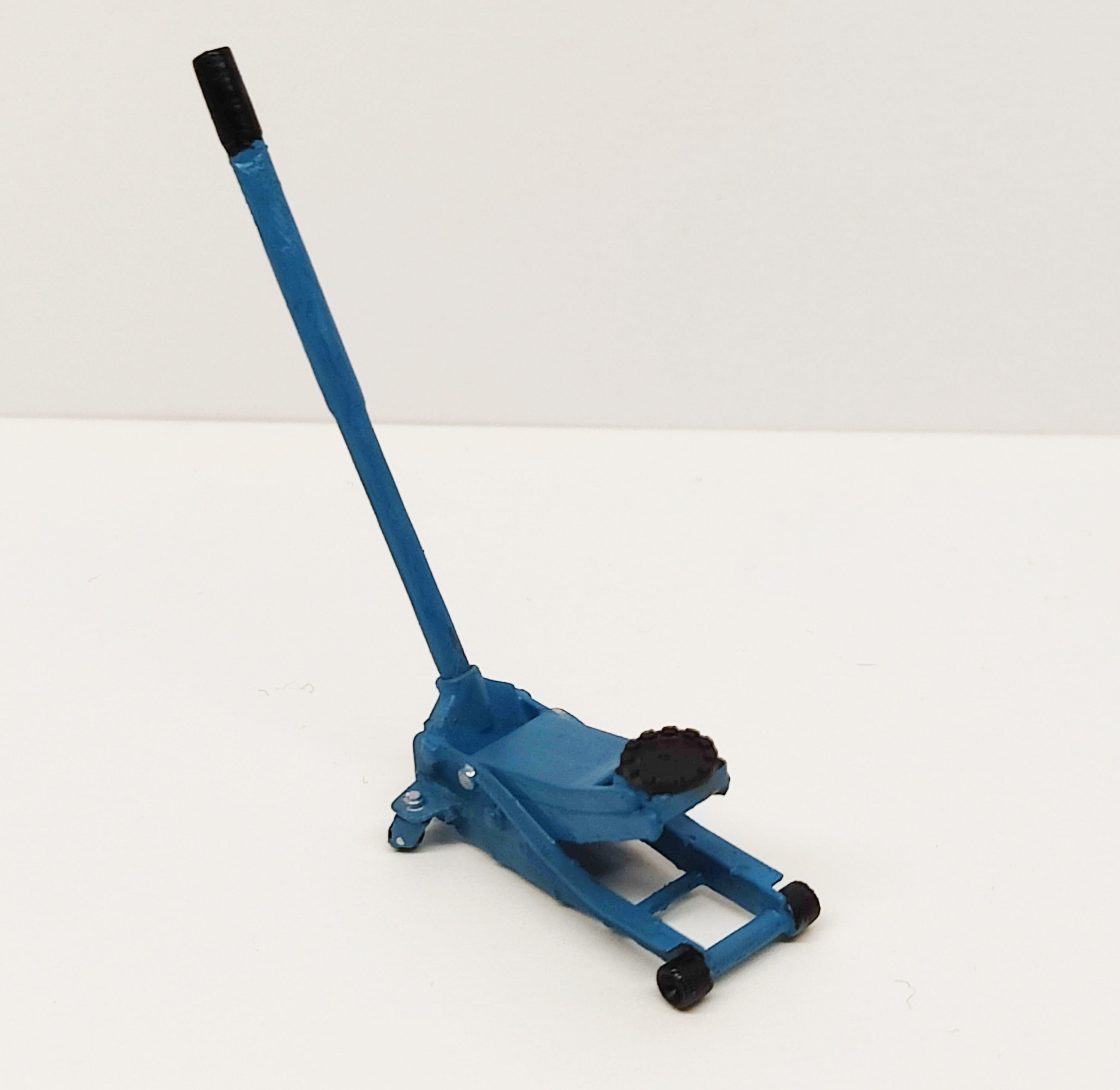 3d printable car jack for model building 3D print model_1