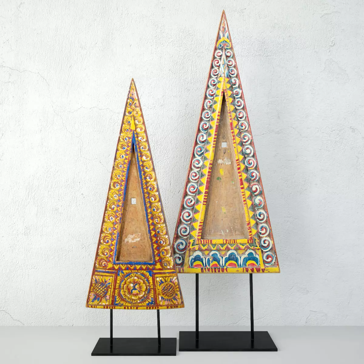 Indonesian Triangular Wood Carving 3D model_0