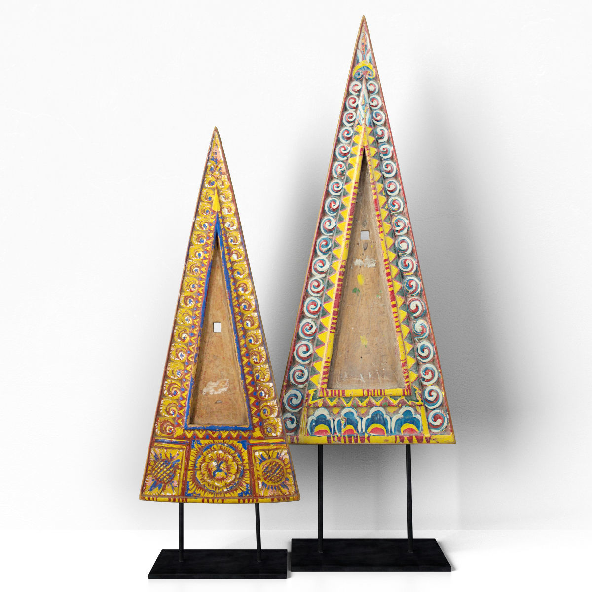 Indonesian Triangular Wood Carving 3D model_1