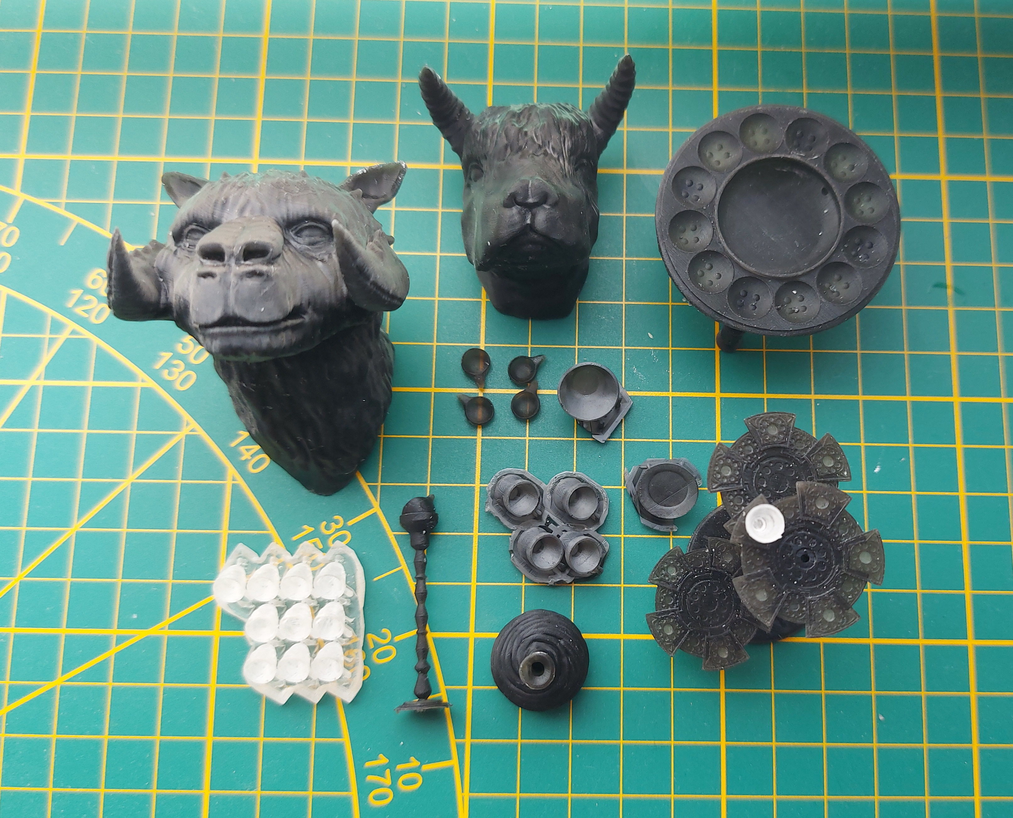 Jabbas Throne Room - Set 5a - Trophy room Attributes 1-18 scale 3D print model_31