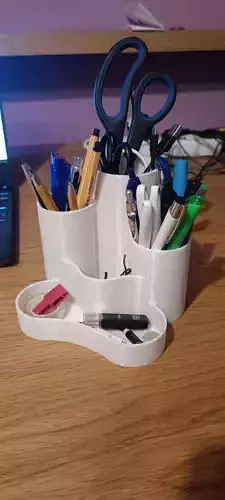 Pen holder 04