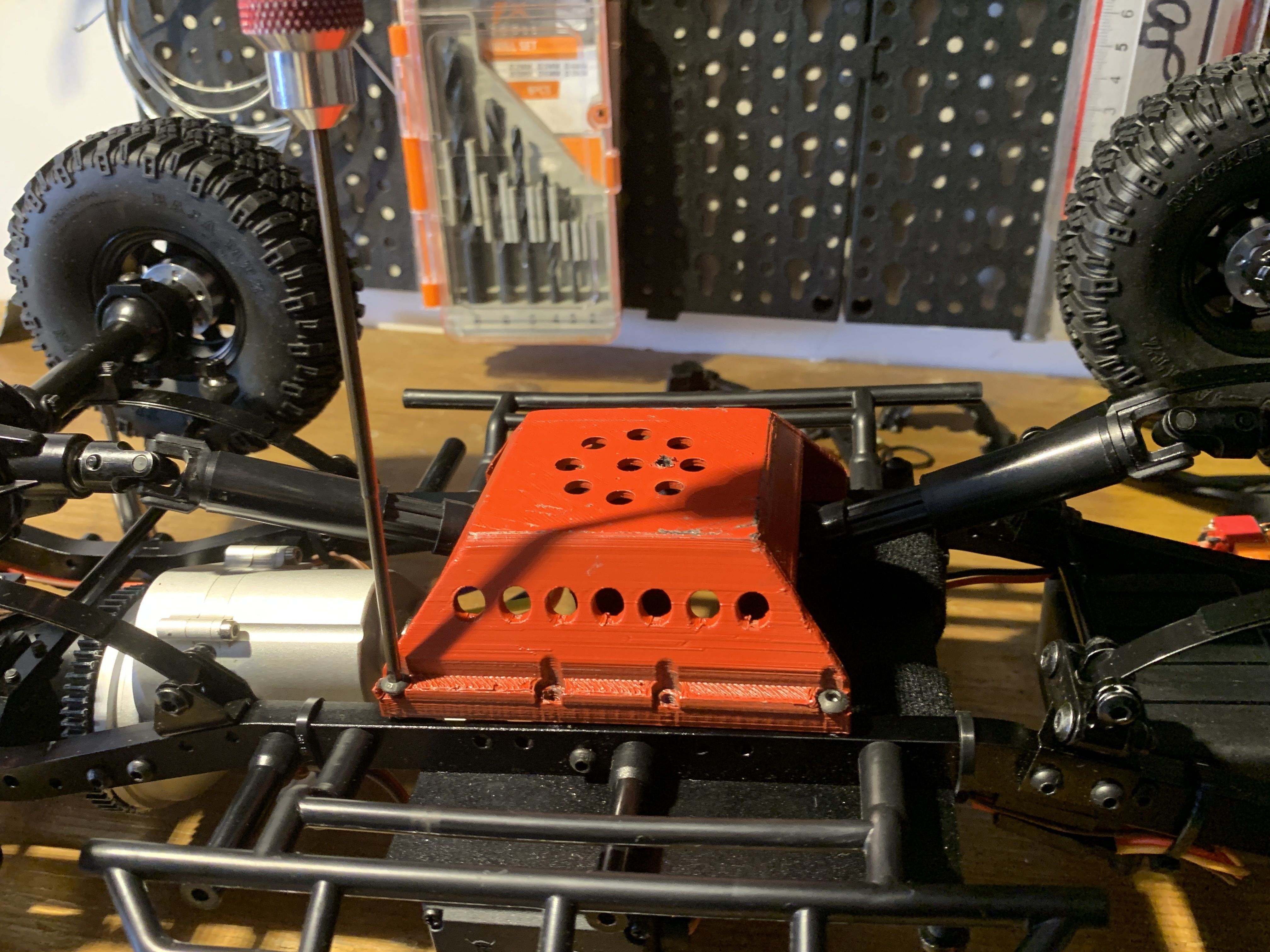 RC4WD TF2 TRANSFER CASE COVER PROTECTION 3D print model_2