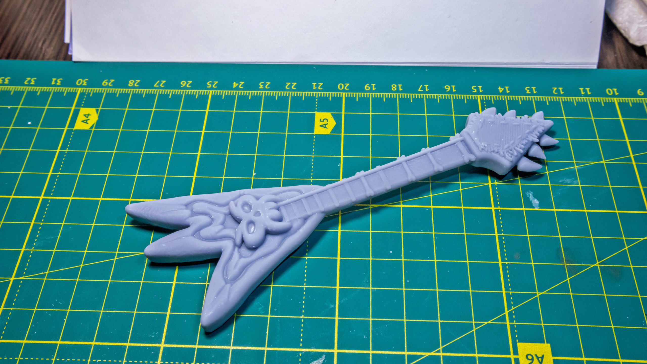 Queen Barb guitar 3D print model_12