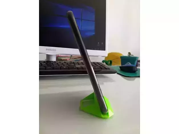 Stand for Cel Iphone