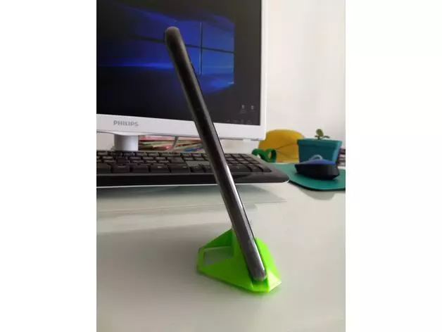 Stand for Cel Iphone 3D model_0