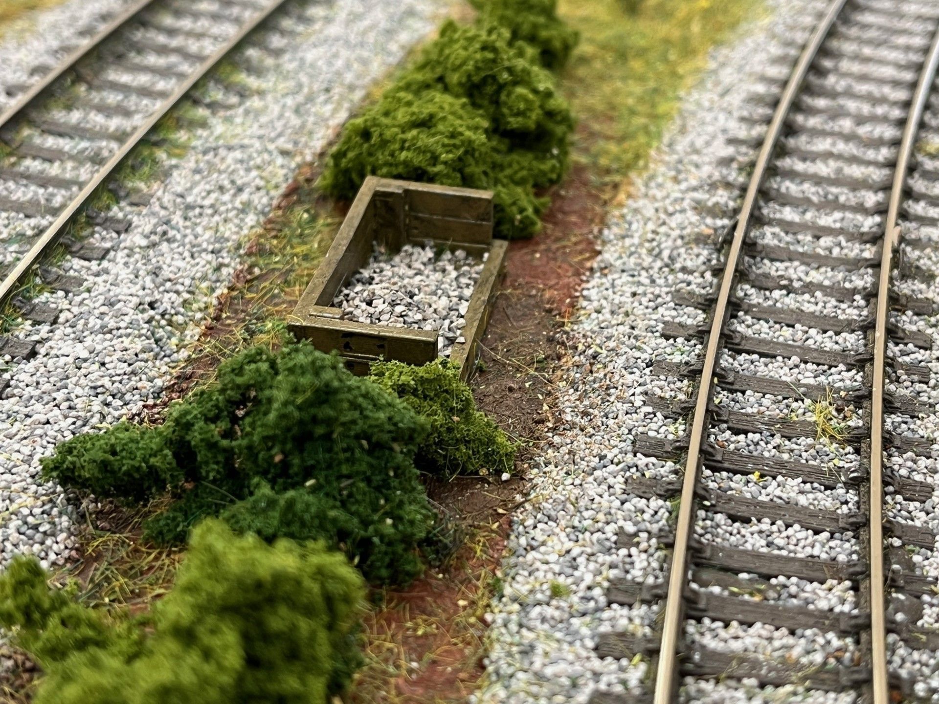 Model Railway Lineside Sleeper Ballast Bins 3D print model_2