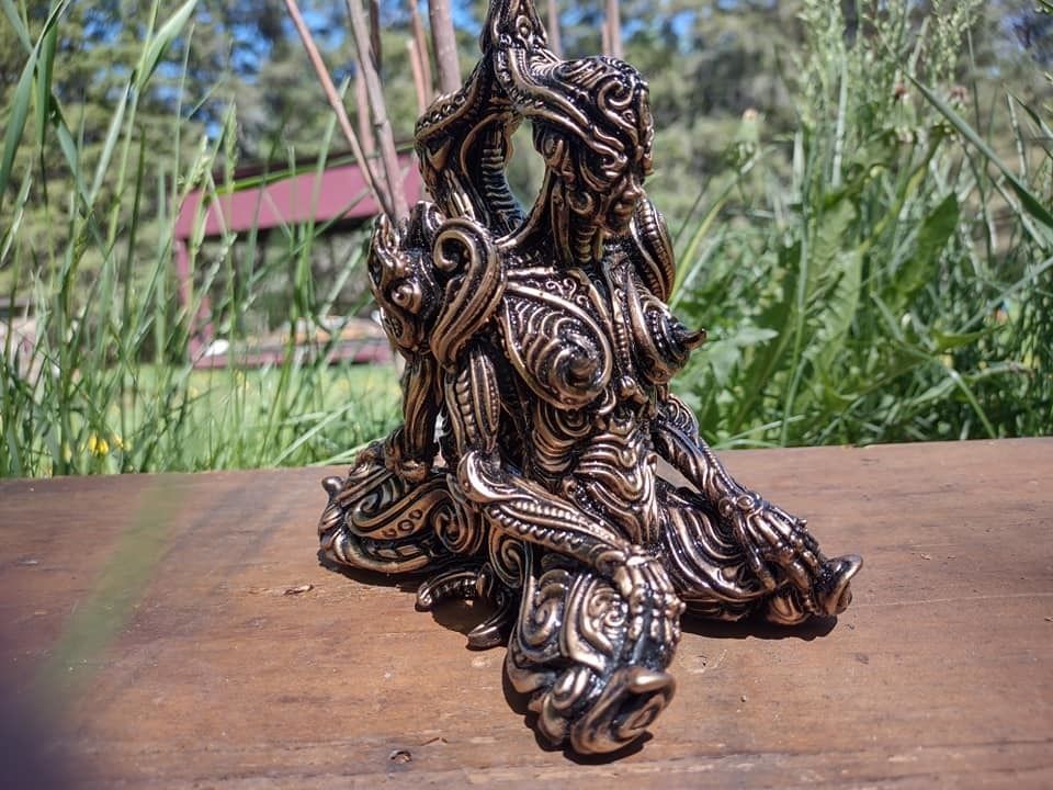 Relay shamanic goddess statue 3D print model_1