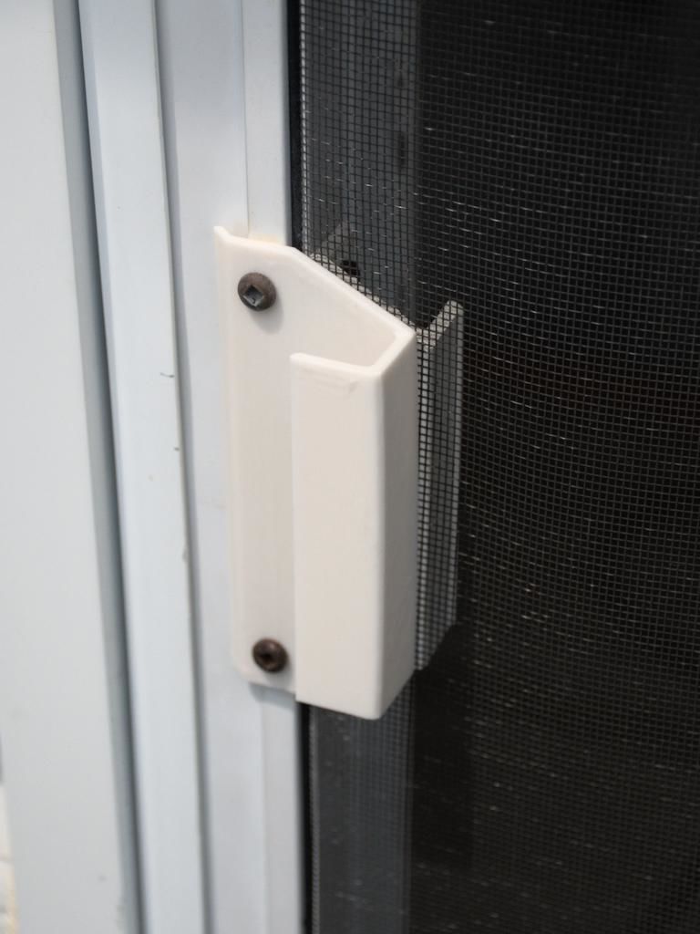 Handle for screen door 3D print model_3