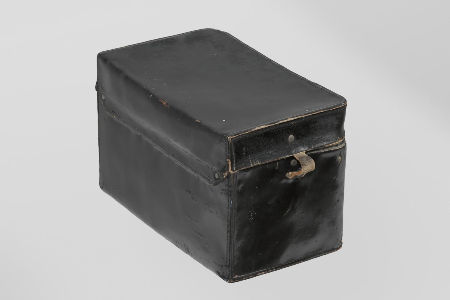 Camera Case Leather K3 photogrammetry scan PBR 4K textures Low-poly 3D model_4