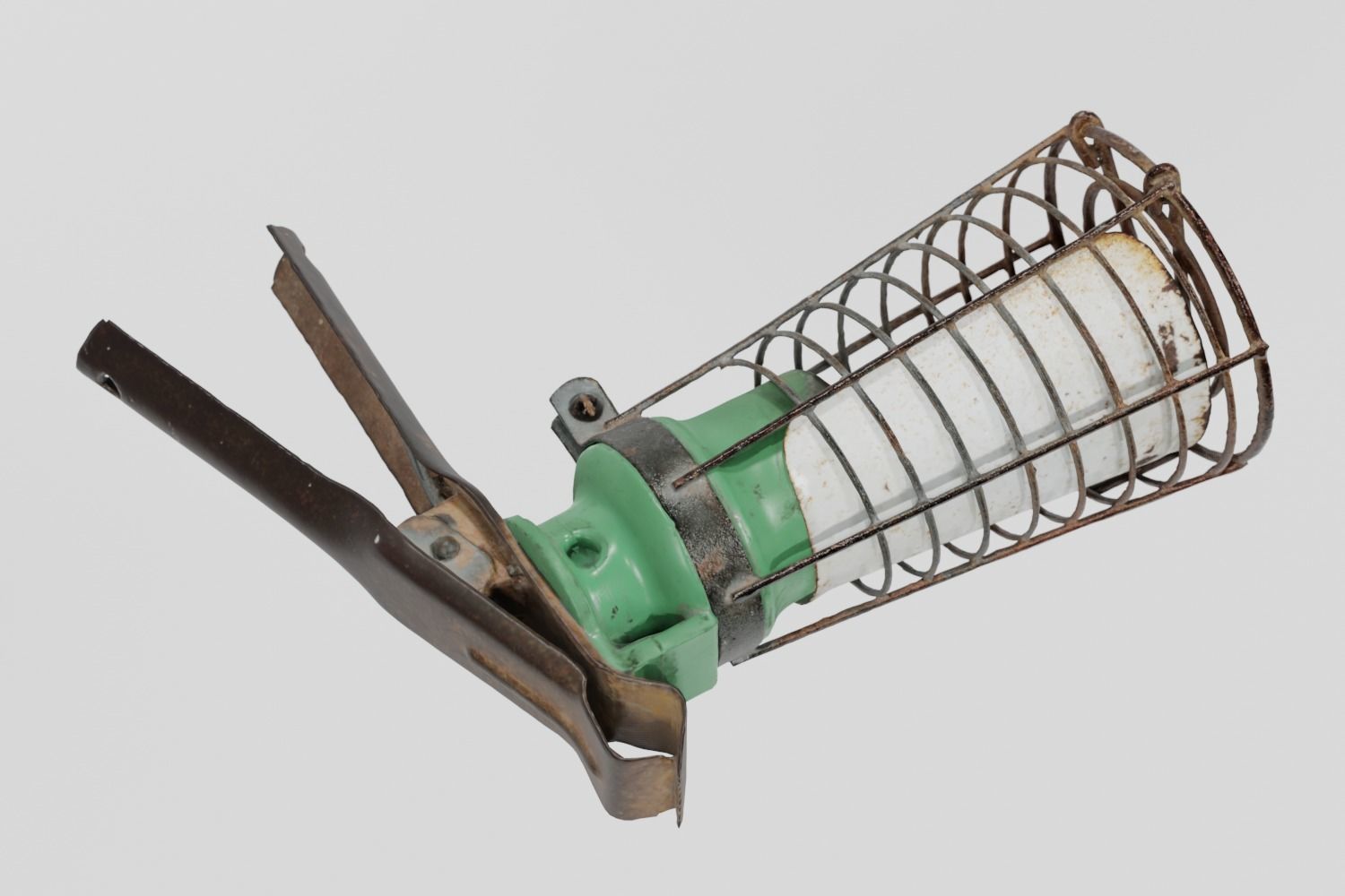 Work Light Cage Lamp  photogrammetry scan PBR 4K textures Low-poly 3D model_2