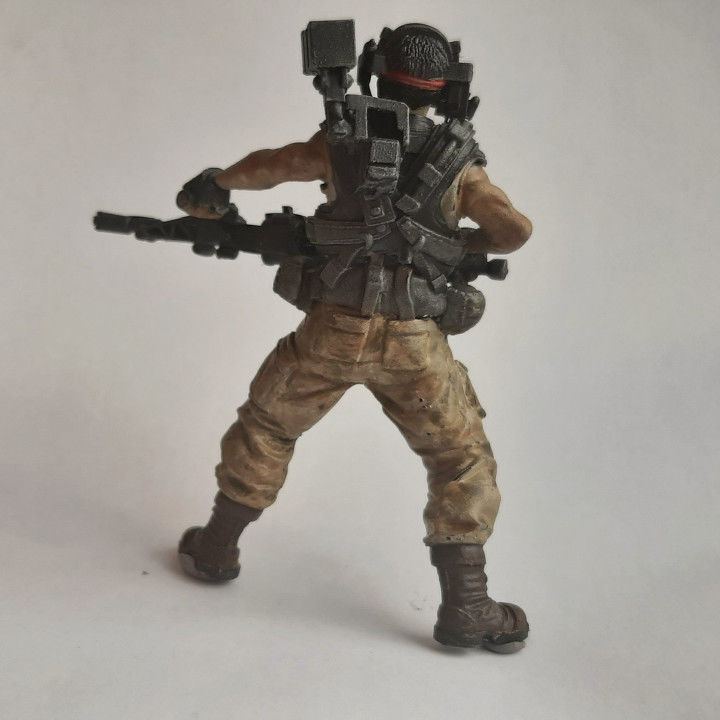 HUMAN SPACE MARINE REGIN VELASQUEZ ACTIVE 3D print model_8