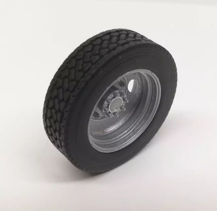 Printable 2-hole front and rear truck wheels with tires 3D print model_0