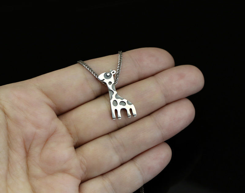 Giraffe pendant STL OBJ Jewelry 3d model for download and print 3D print model_4