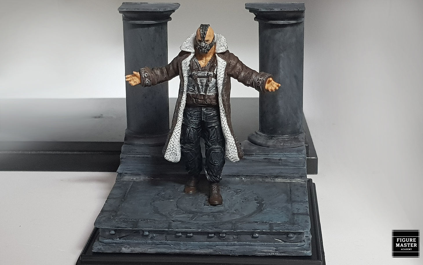 BANE DARK KNIGHT BATMAN VILLAIN TOM HARDY MOVIE CHARACTER 3D print model_9