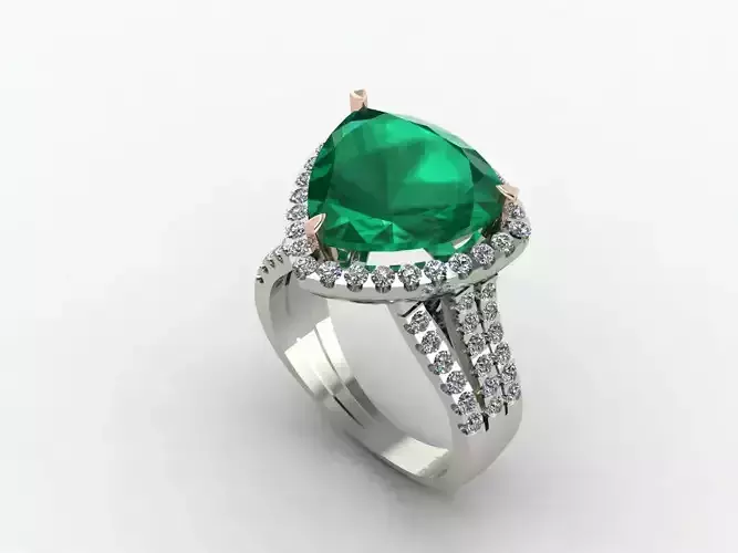 Three corner stone ring and diamonds full elegent