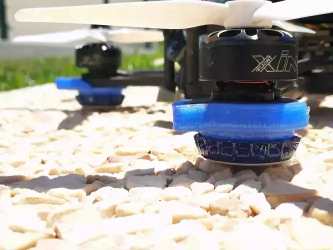 Sliding landing gear for freestyle fpv drone nazgul5 3D print model