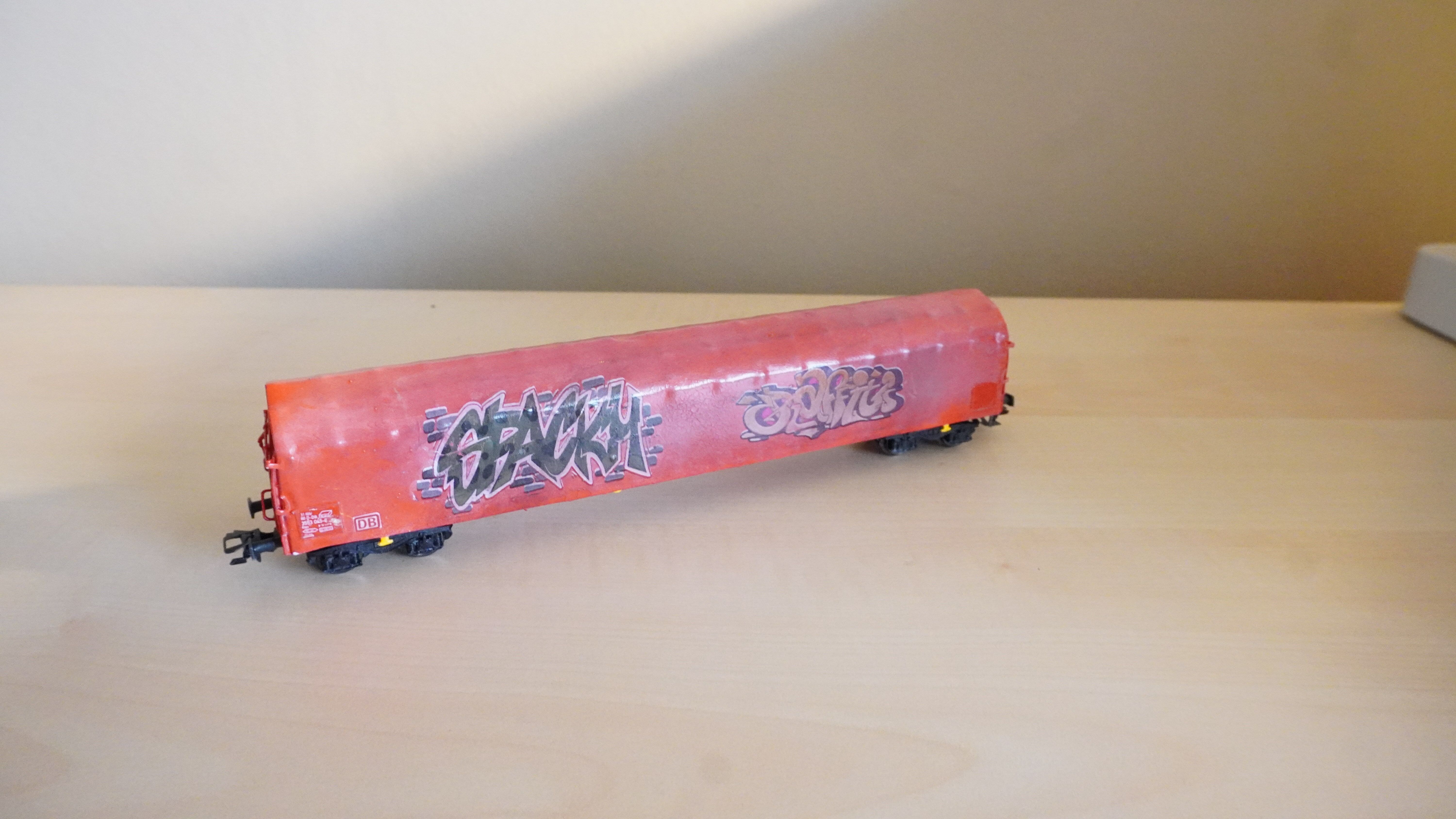 Pre supported H0 1-87 scale Rins 655 freight car 3D print model_3