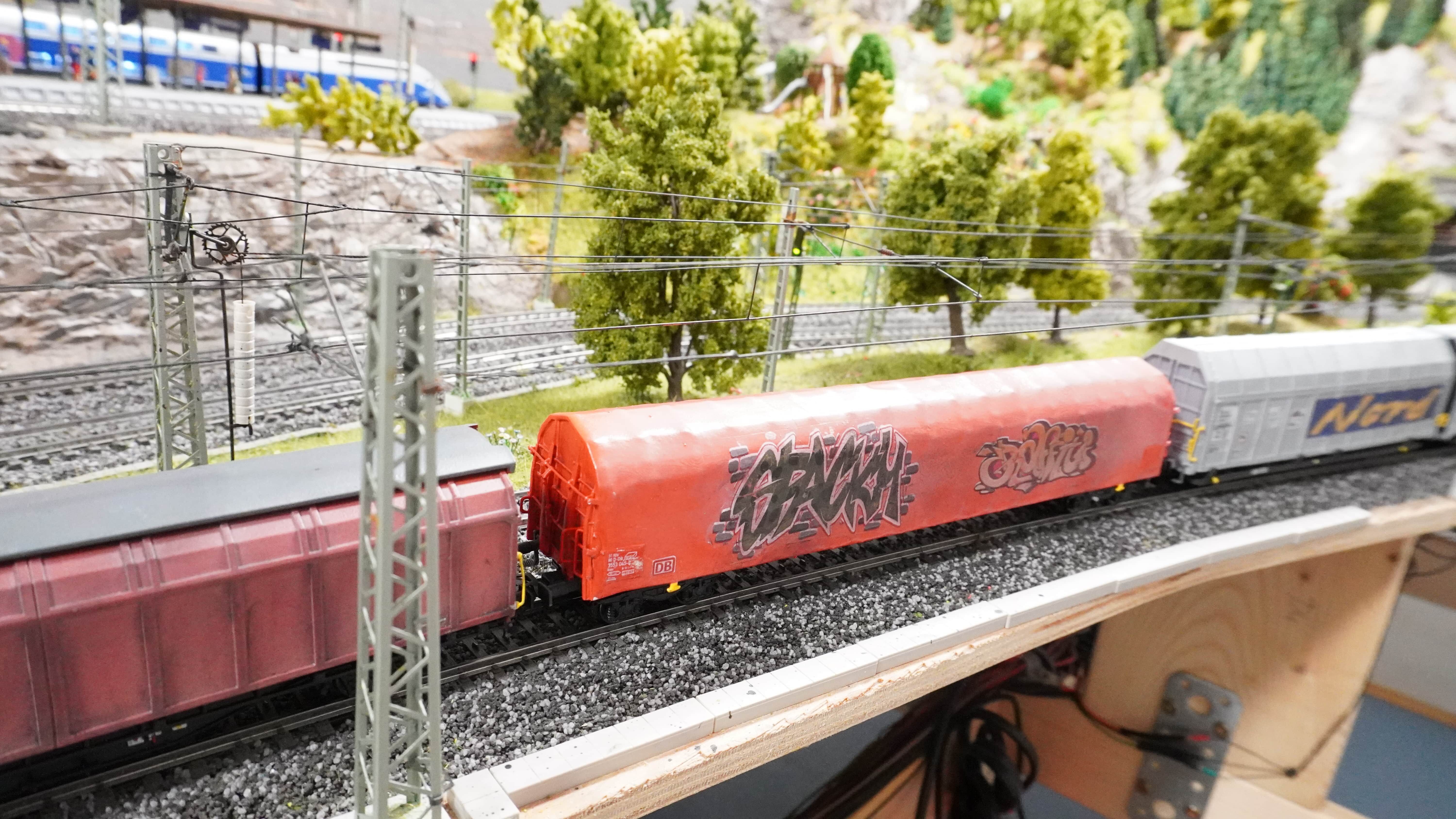 Pre supported H0 1-87 scale Rins 655 freight car 3D print model_5